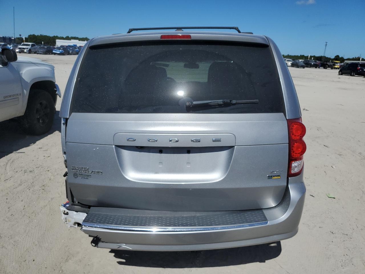 2019 Dodge Grand Caravan Sxt VIN: 2C4RDGCG9KR726056 Lot: 86832375