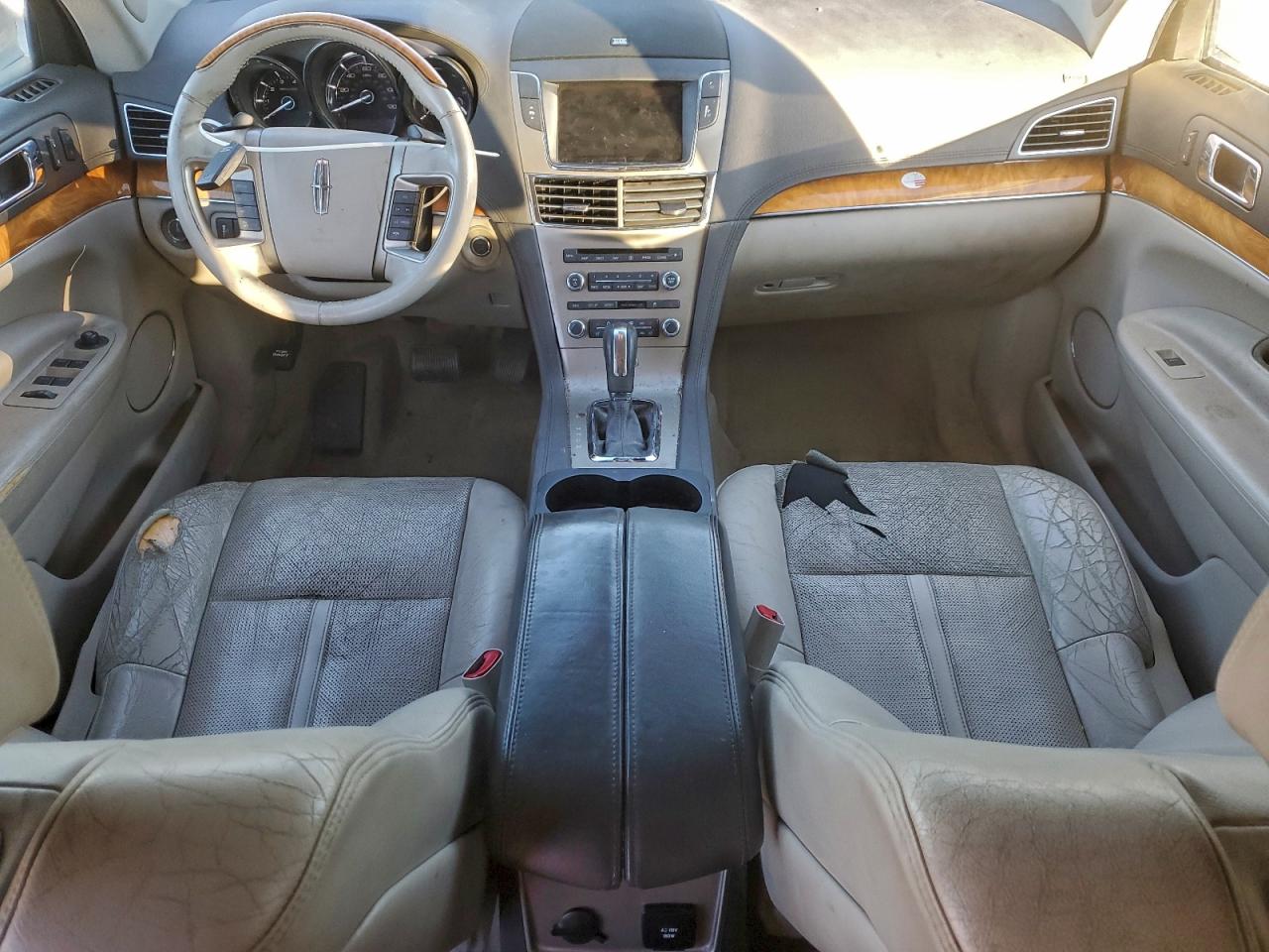 2010 Lincoln Mkt VIN: 2LMHJ5FR0ABJ06094 Lot: 90460085