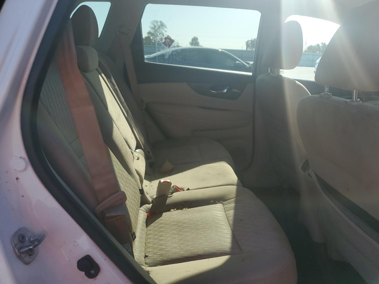 2017 Nissan Rogue S VIN: KNMAT2MT9HP554118 Lot: 84278225