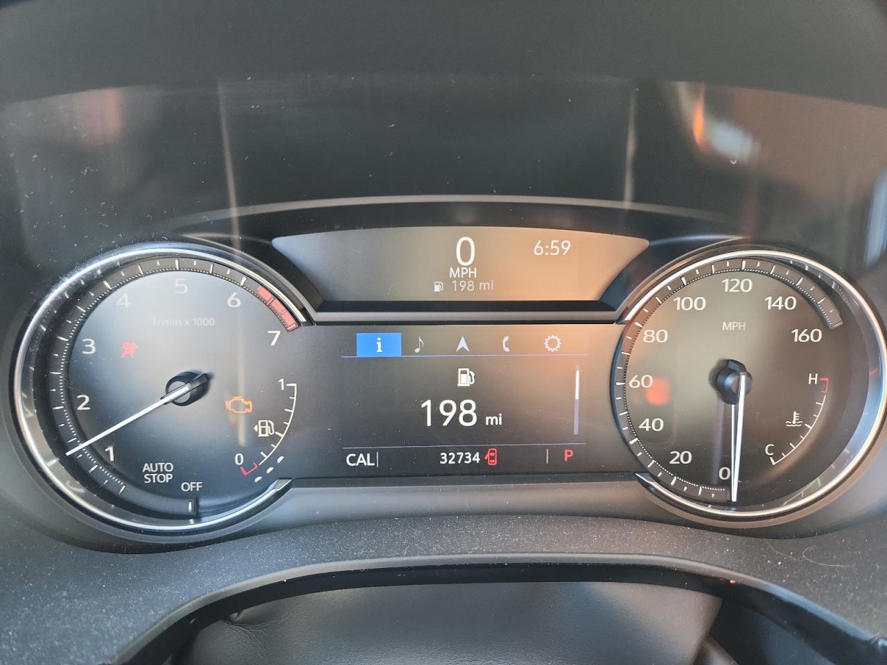 2022 Cadillac Xt5 Premium Luxury VIN: 1GYKNCR49NZ131555 Lot: 89640855