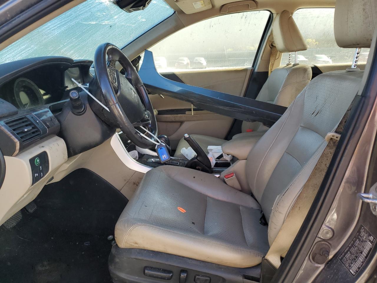 2017 Honda Accord Touring Hybrid VIN: JHMCR6F70HC019389 Lot: 84570755