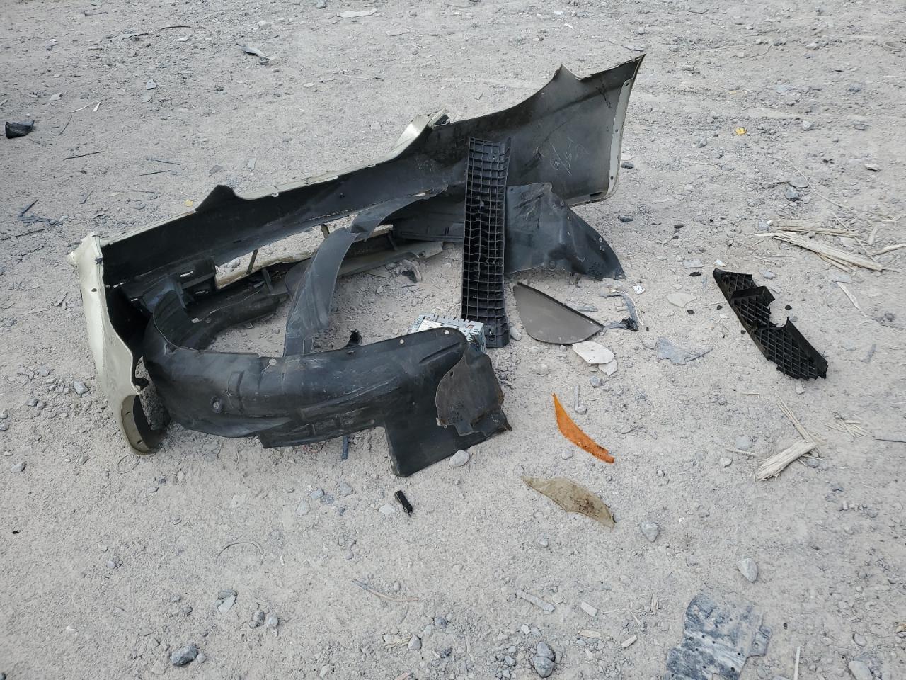 2002 Mazda Protege Dx VIN: JM1BJ225520506257 Lot: 82216225