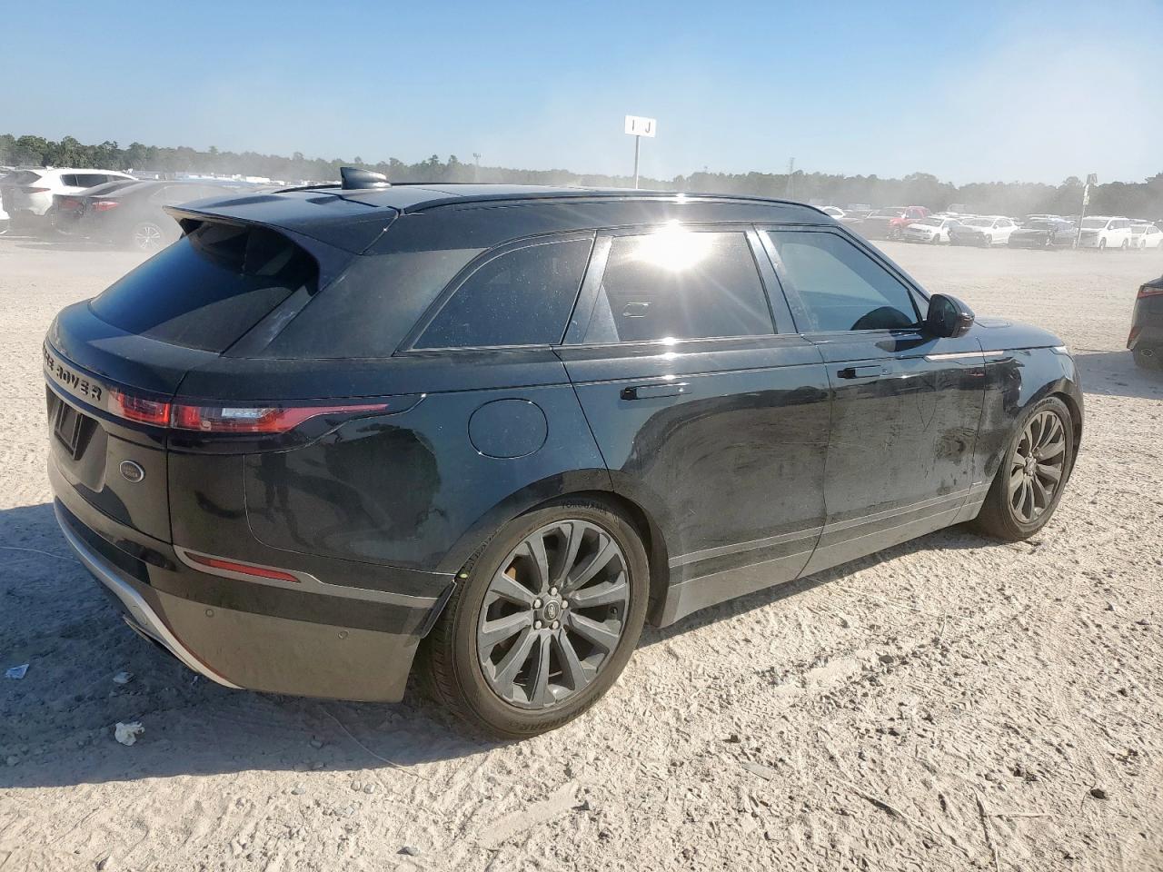 2018 Land Rover Range Rover Velar R-Dynamic Se VIN: SALYL2RV7JA768888 Lot: 86409885