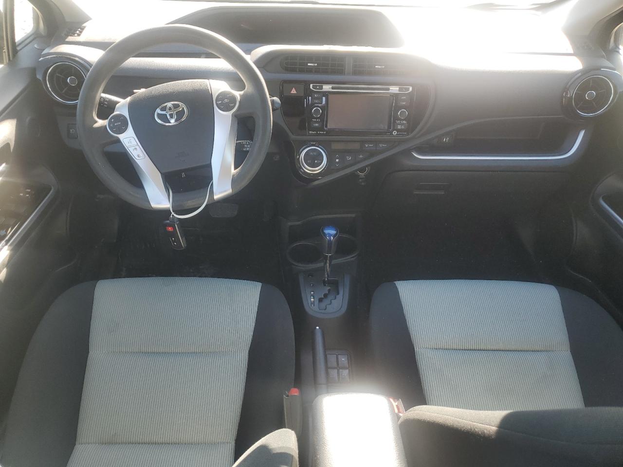 2017 Toyota Prius C VIN: JTDKDTB39H1594146 Lot: 89438115