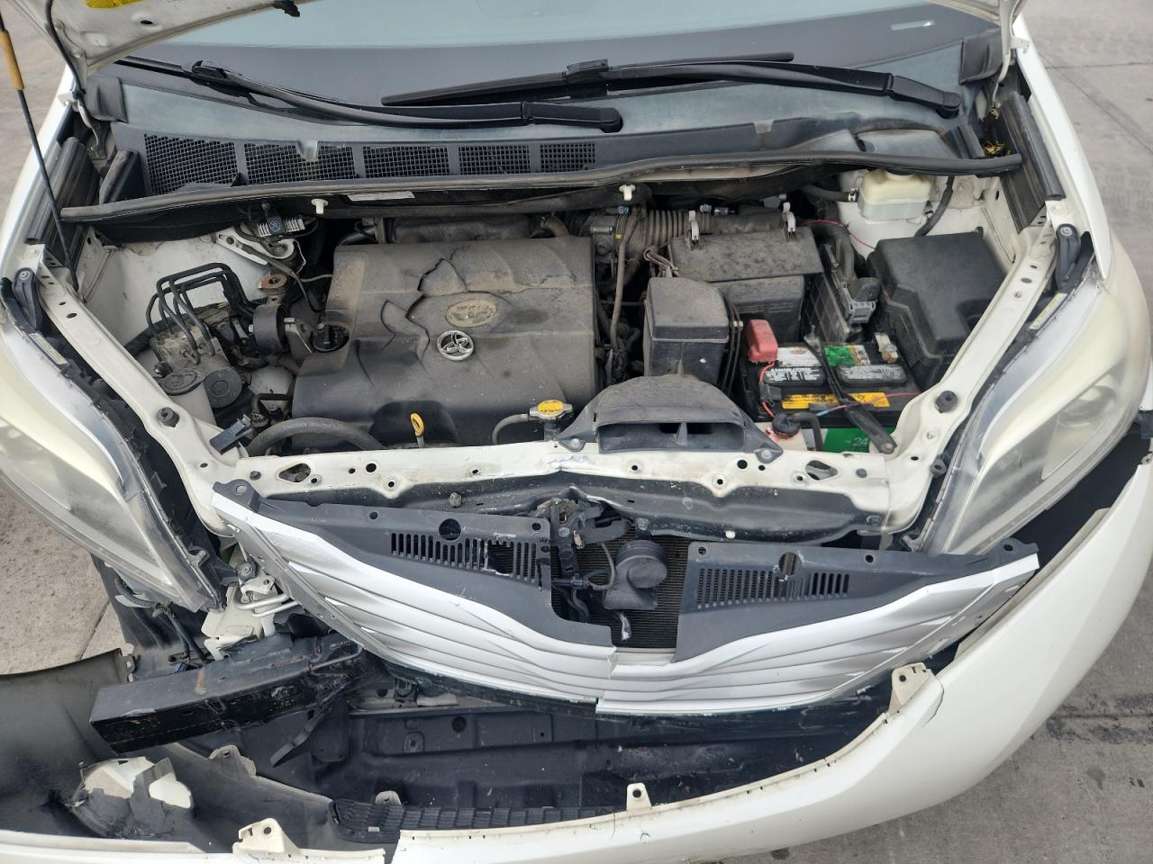 2015 Toyota Sienna Xle VIN: 5TDDK3DC1FS109042 Lot: 82420065