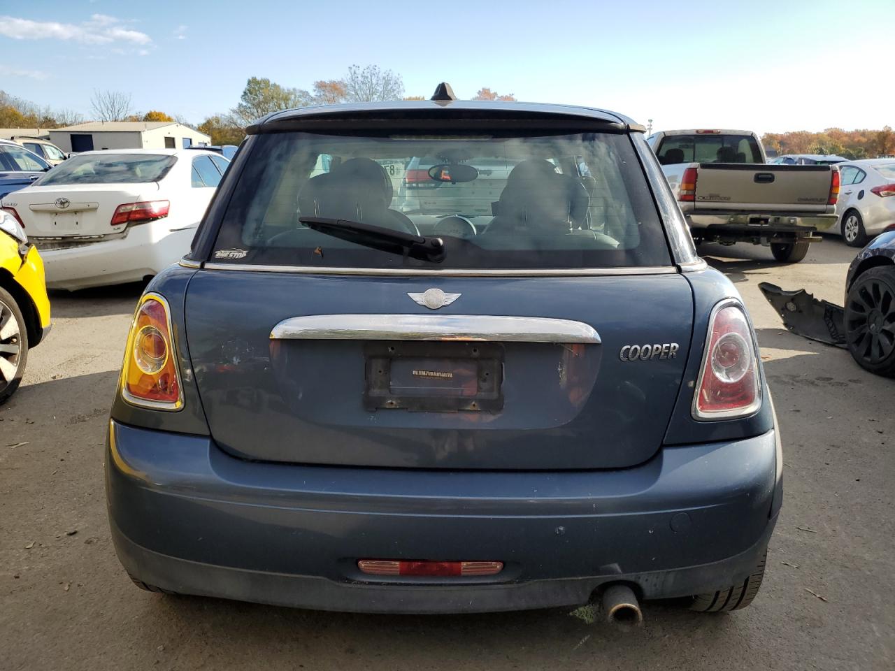 2011 Mini Cooper VIN: WMWSU3C57BT092356 Lot: 87428985