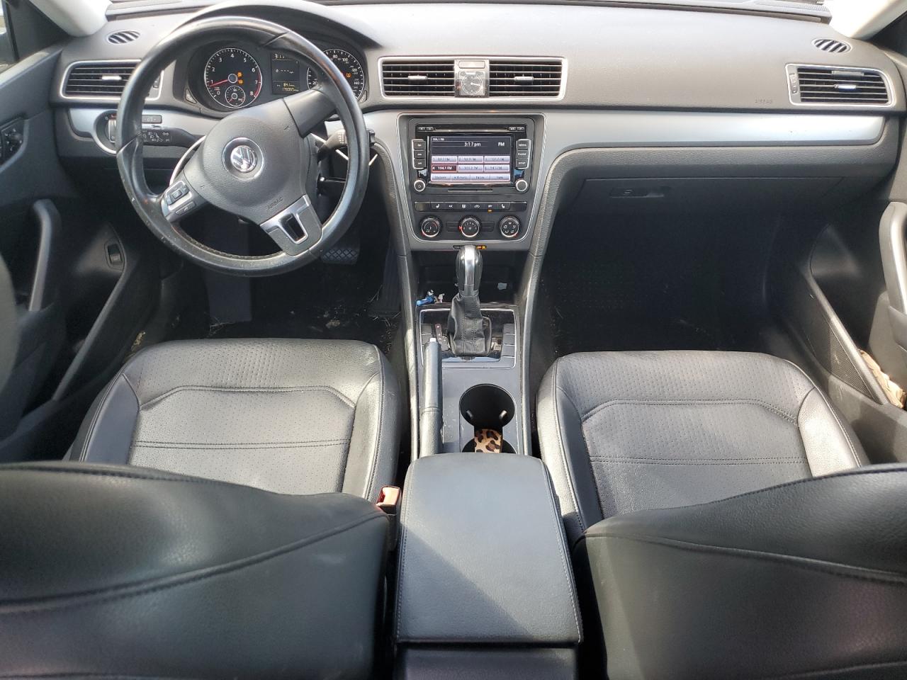 2015 Volkswagen Passat S VIN: 1VWAT7A37FC032817 Lot: 81951005