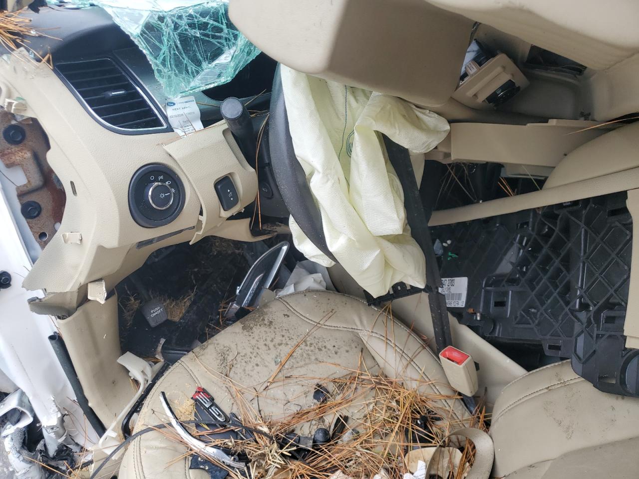 2015 Ford Taurus Sel VIN: 1FAHP2E8XFG145528 Lot: 82393545