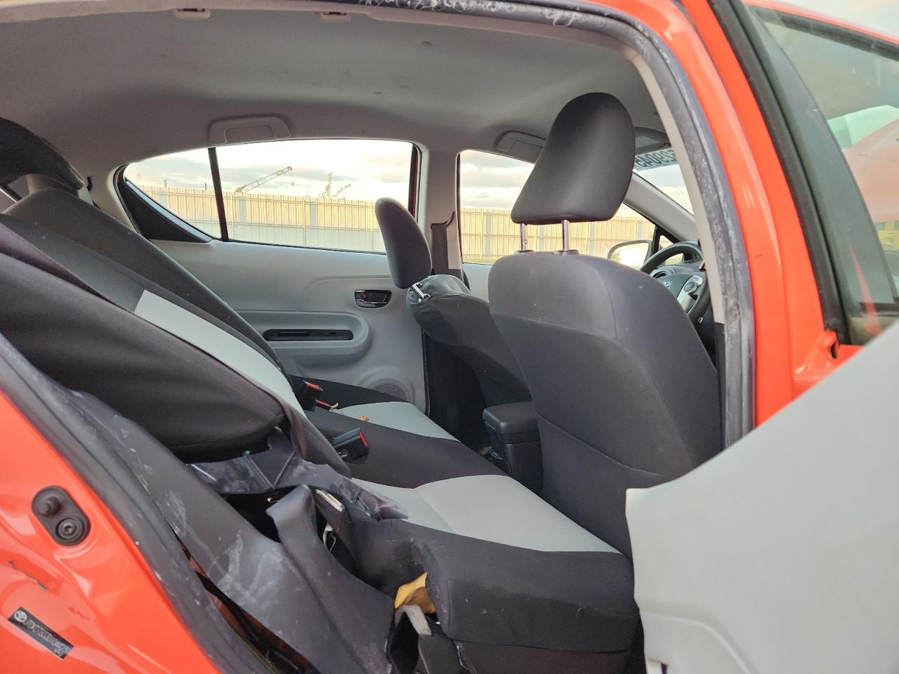 2013 Toyota Prius C VIN: JTDKDTB33D1044239 Lot: 89529045