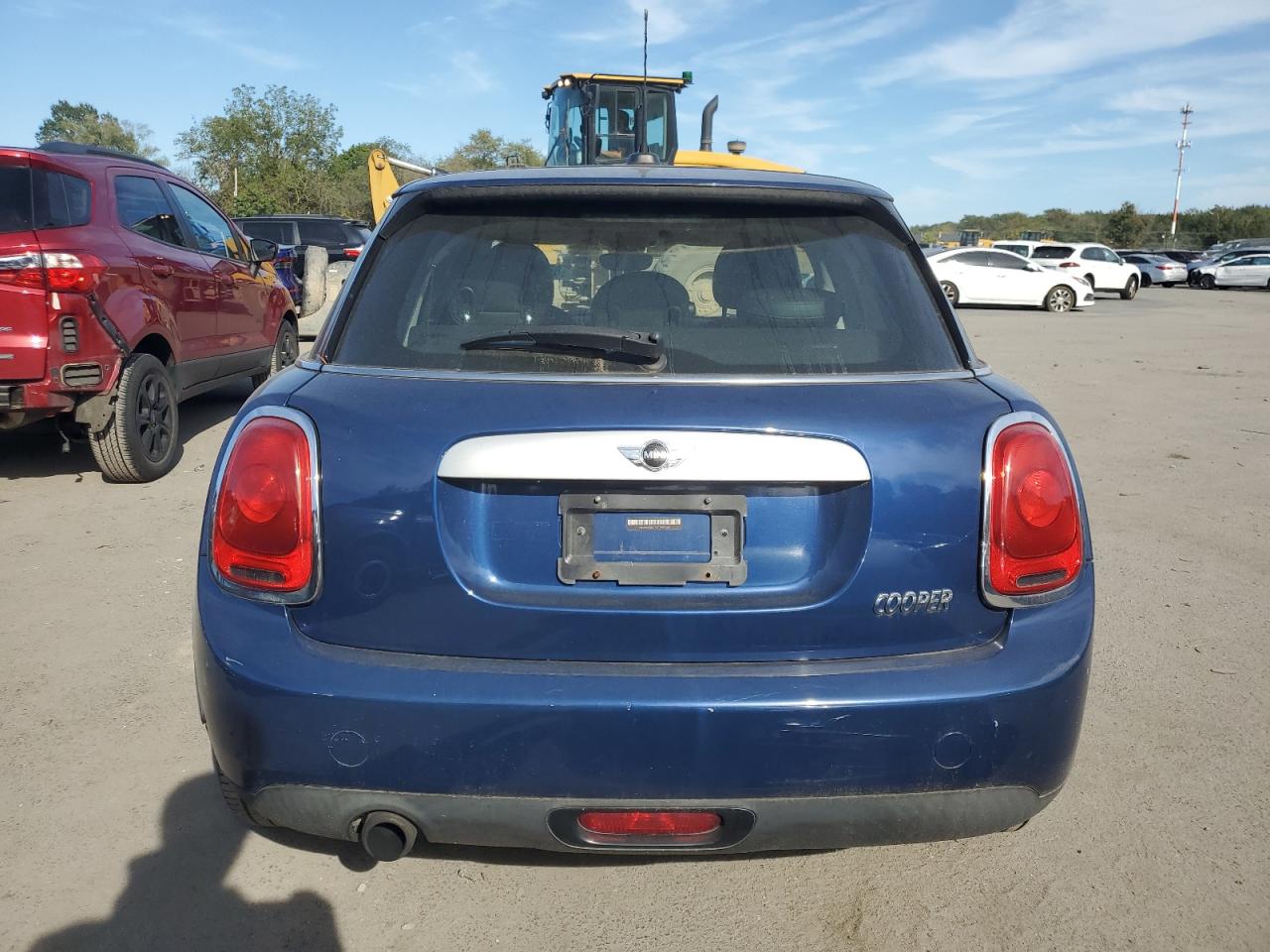 2015 Mini Cooper VIN: WMWXS5C59FT828047 Lot: 85100045