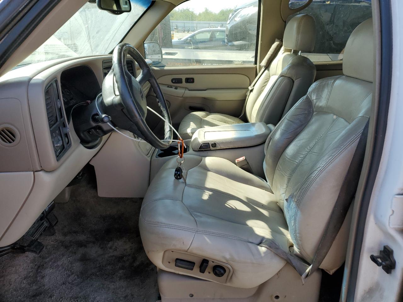 2002 Chevrolet Tahoe C1500 VIN: 1GNEC13T72R193648 Lot: 86303965
