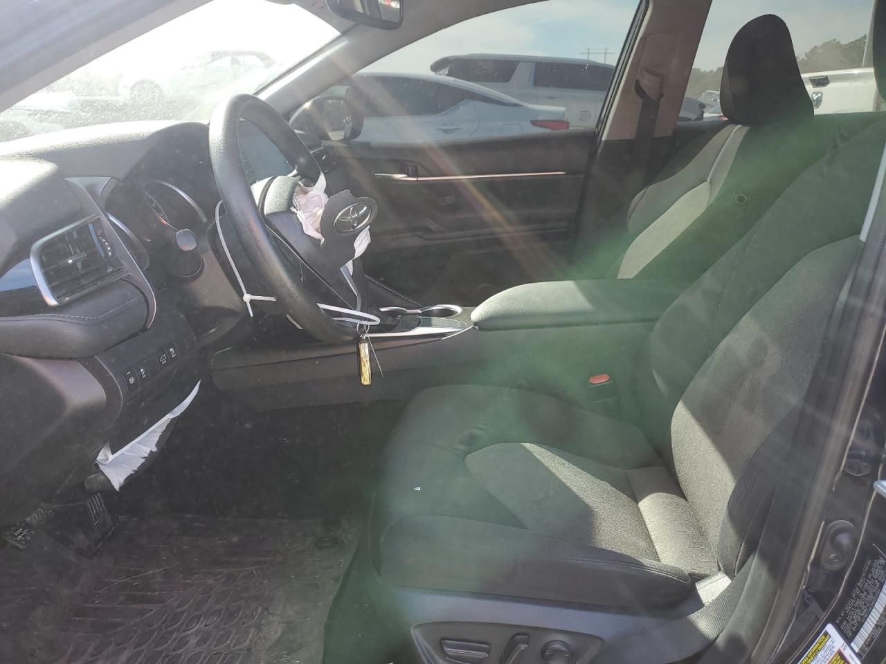 2021 Toyota Camry Le VIN: 4T1R11AK2MU557593 Lot: 87488055