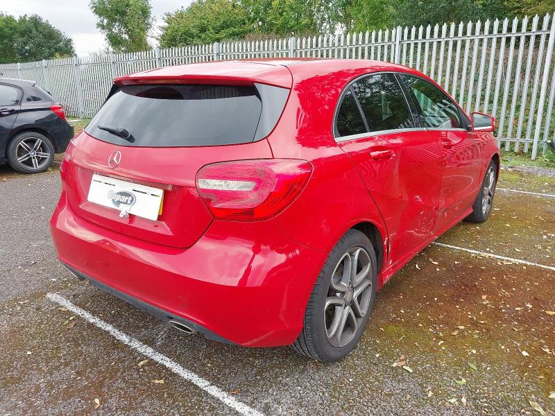 2013 MERCEDES-BENZ A180 BLUEEFFICIENCY SPORT 