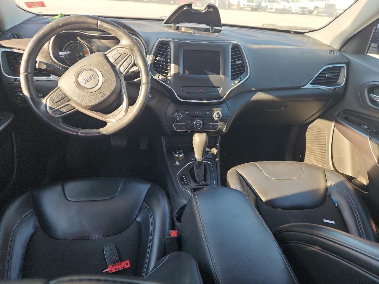 2019 Jeep Cherokee Latitude Plus VIN: 1C4PJMLB1KD182271 Lot: 82401625