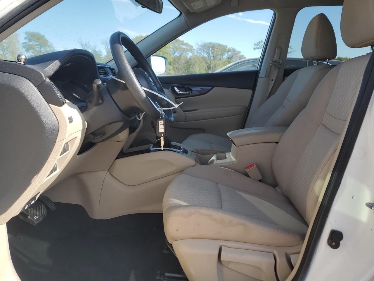 2017 Nissan Rogue S VIN: KNMAT2MV6HP559620 Lot: 86085105