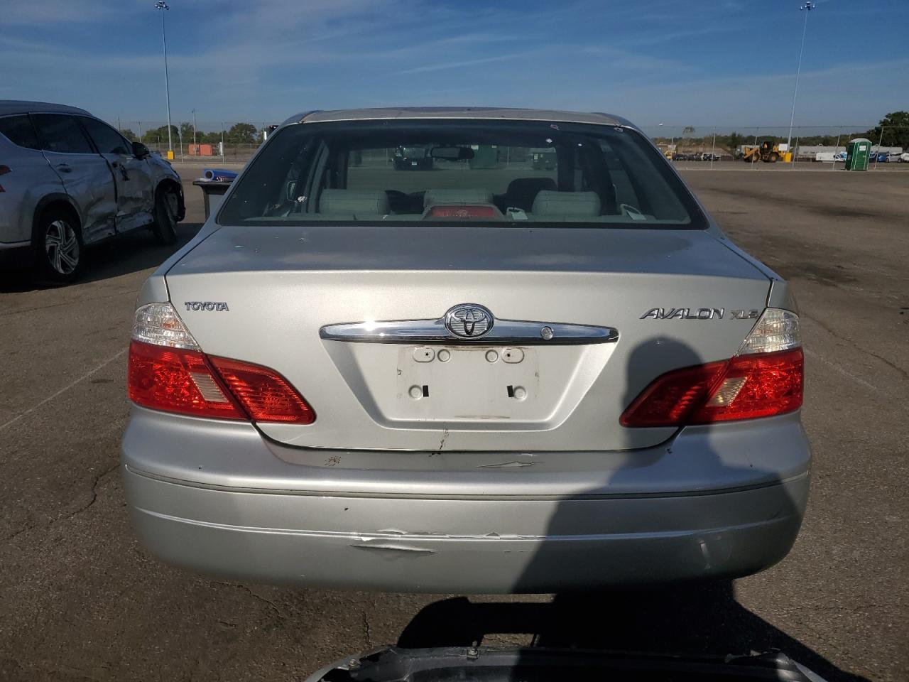 2003 Toyota Avalon Xl VIN: 4T1BF28B73U281375 Lot: 81998555