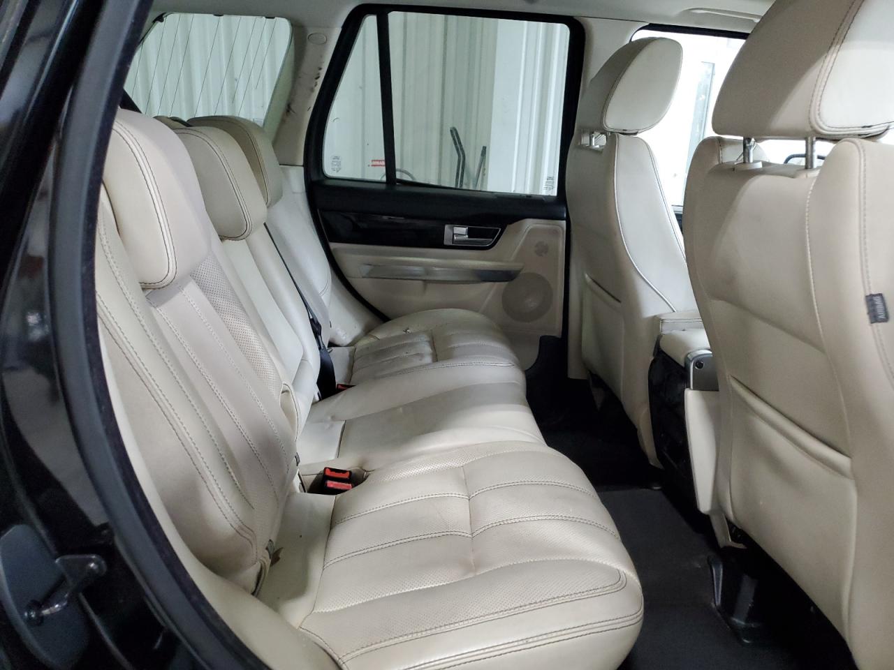 2010 Land Rover Range Rover Sport Lux VIN: SALSK2D46AA256241 Lot: 82678955