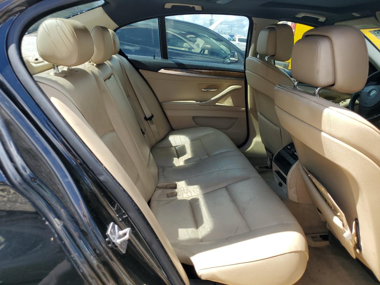 2011 BMW 528 I VIN: WBAFR1C50BC743673 Lot: 85882275