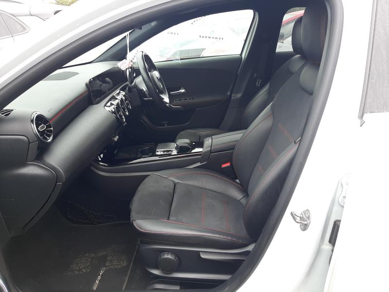 2019 MERCEDES-BENZ A 180 AMG LINE EXECUTIVE 