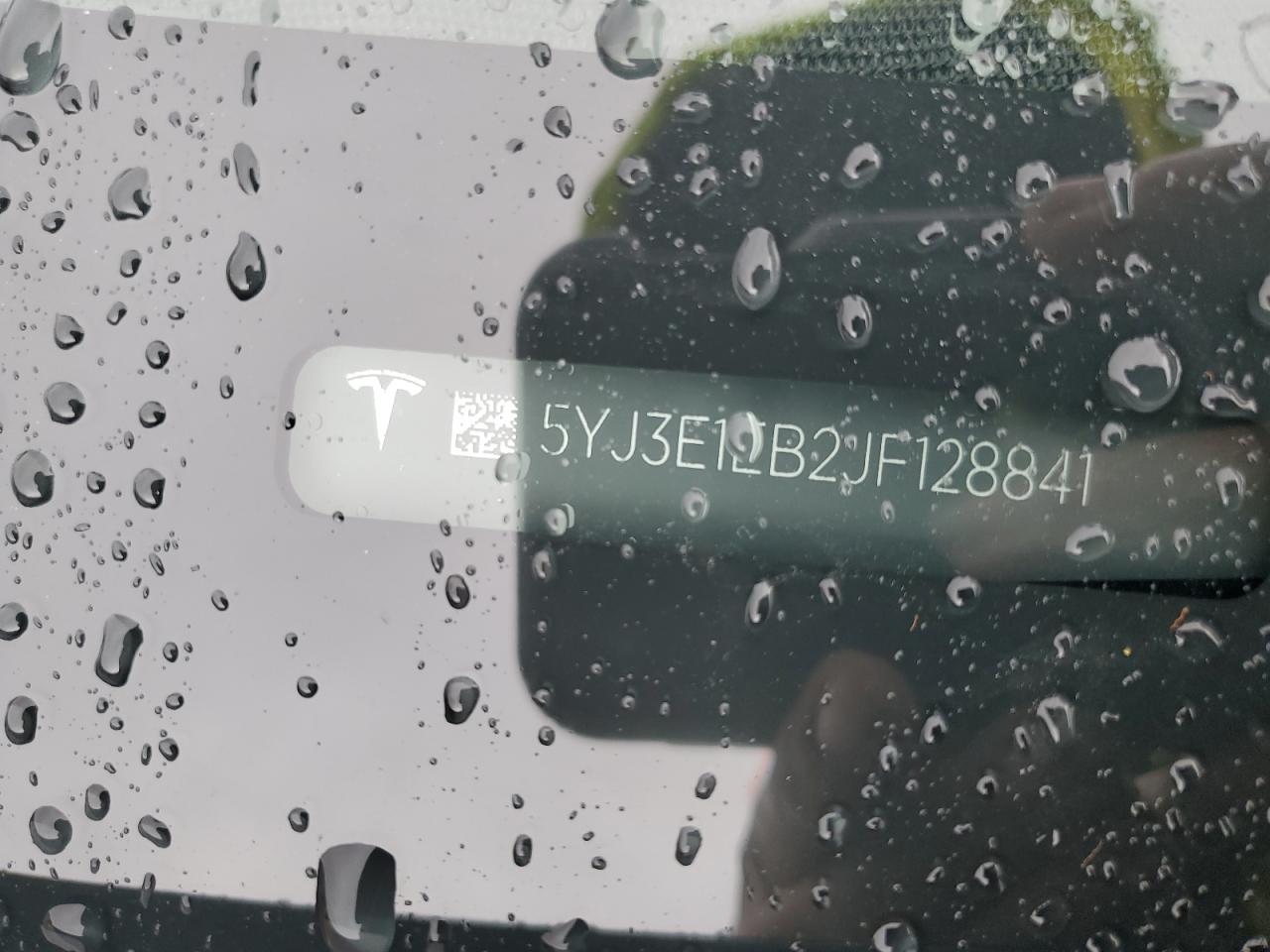 2018 Tesla Model 3 VIN: 5YJ3E1EB2JF128841 Lot: 90827385