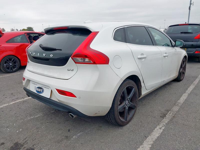 2014 VOLVO V40 D3 SE LUX NAV 5DR GEARTRONIC