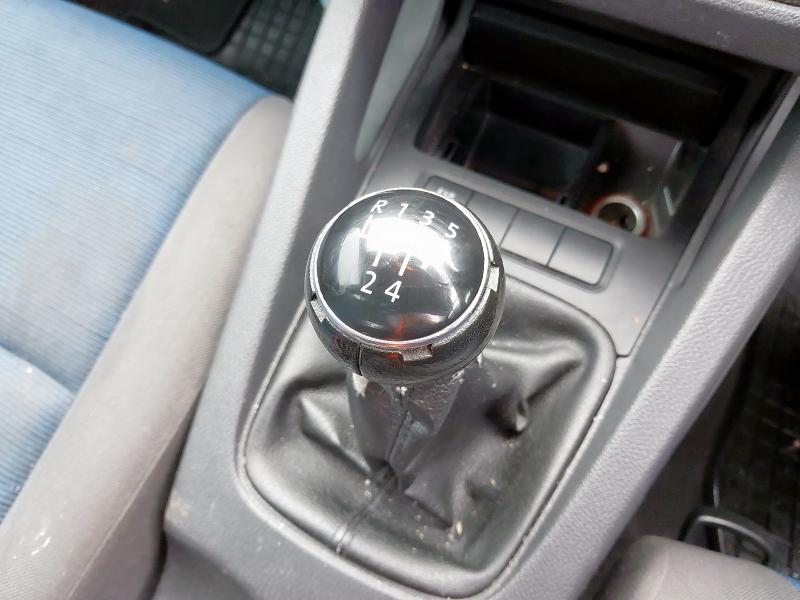 2005 VOLKSWAGEN GOLF 1.4 S 5DR [AC]