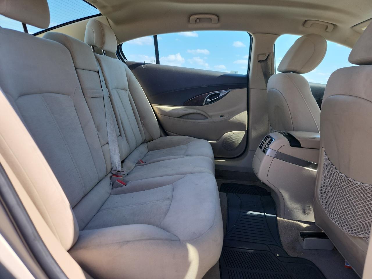 2010 Buick Lacrosse Cx VIN: 1G4GA5EC1AF304363 Lot: 82612655