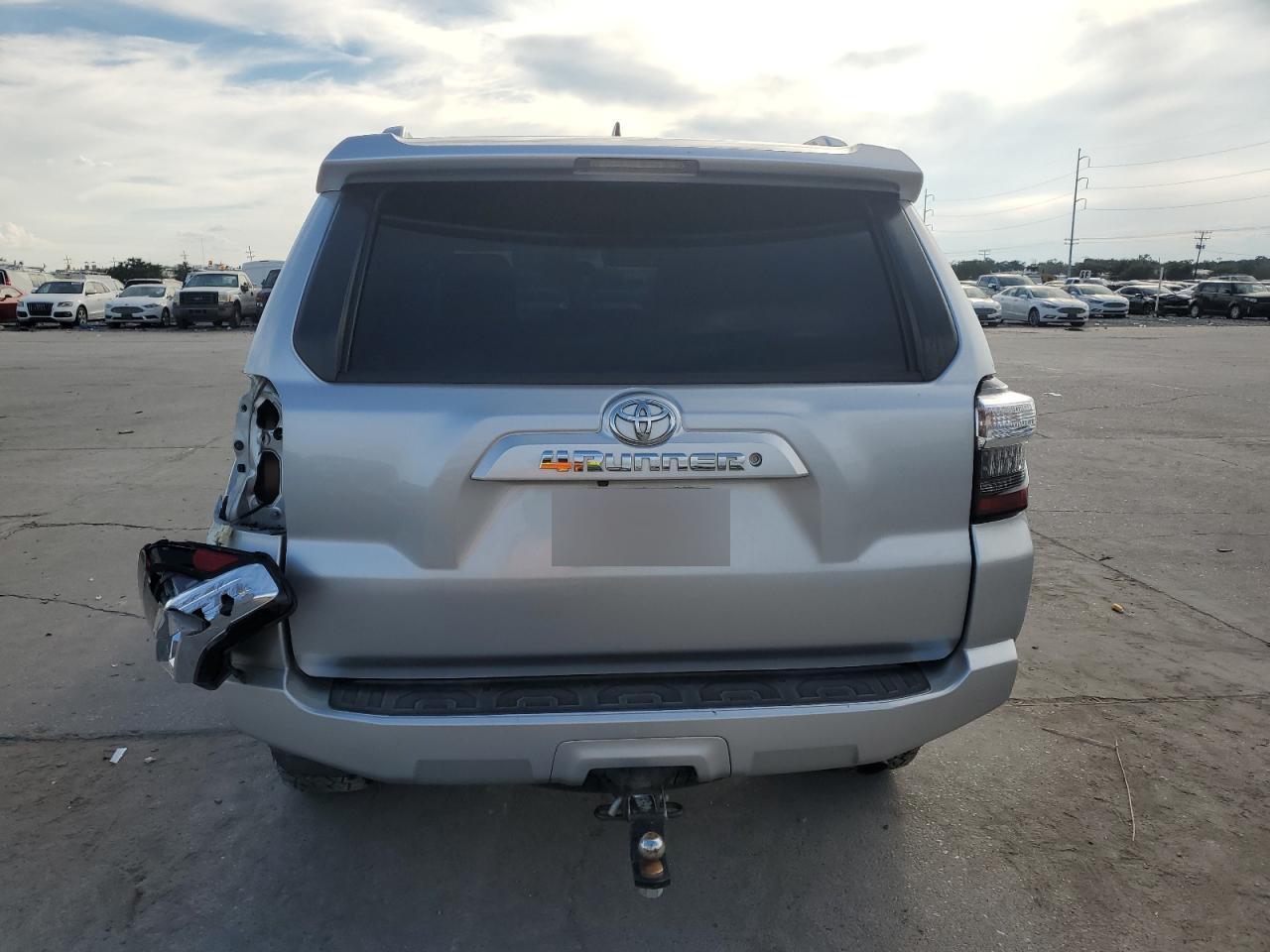 2017 Toyota 4Runner Sr5/Sr5 Premium VIN: JTEBU5JRXH5411911 Lot: 84301835