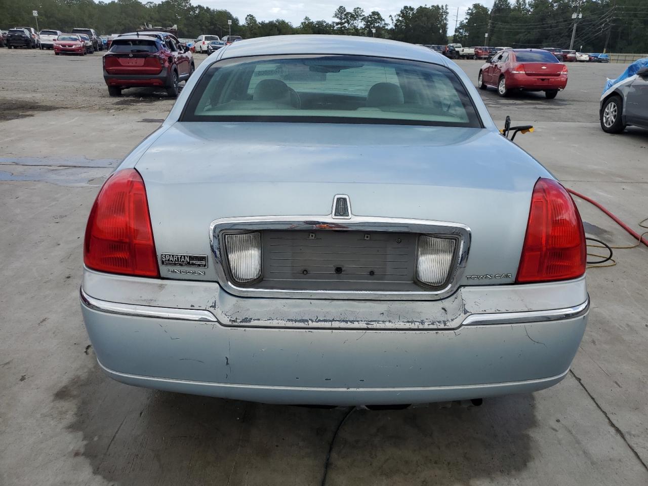 2006 Lincoln Town Car Signature VIN: 1LNHM81V76Y620625 Lot: 84635005