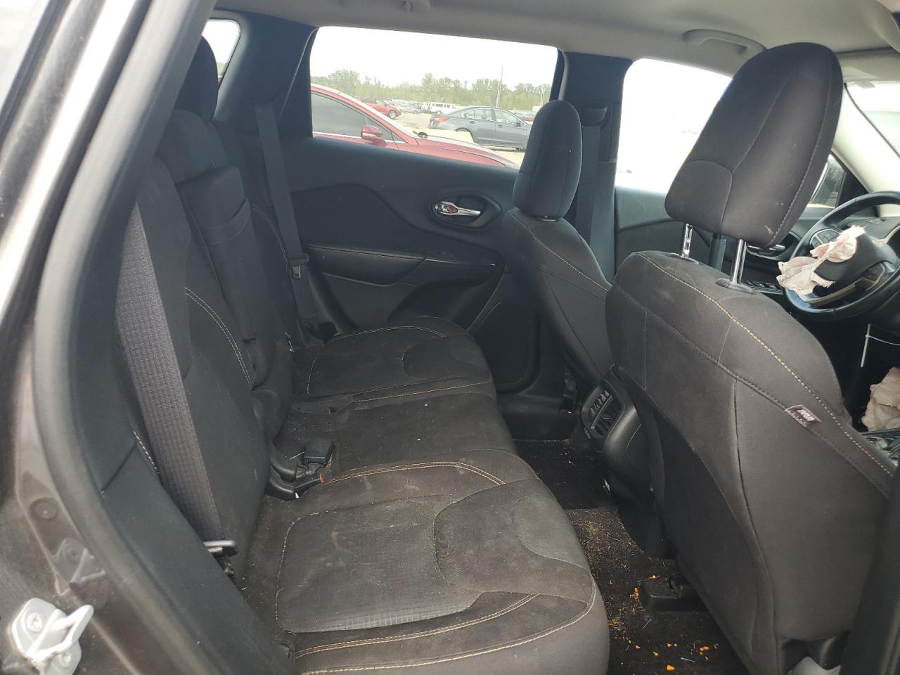 2016 Jeep Cherokee Latitude VIN: 1C4PJMCBXGW192809 Lot: 85932815