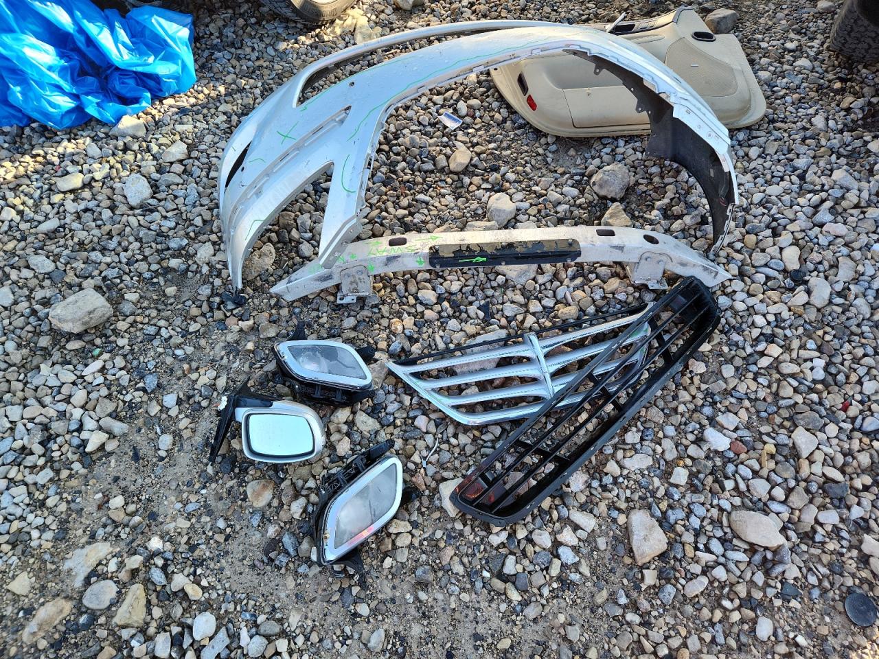 2009 Hyundai Genesis 3.8L VIN: KMHGC46E89U033684 Lot: 85355955