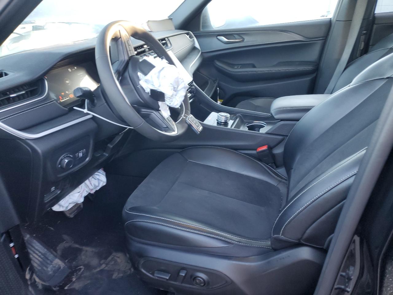 1C4RJKAG6R8522156 2024 Jeep Grand Cherokee L Laredo