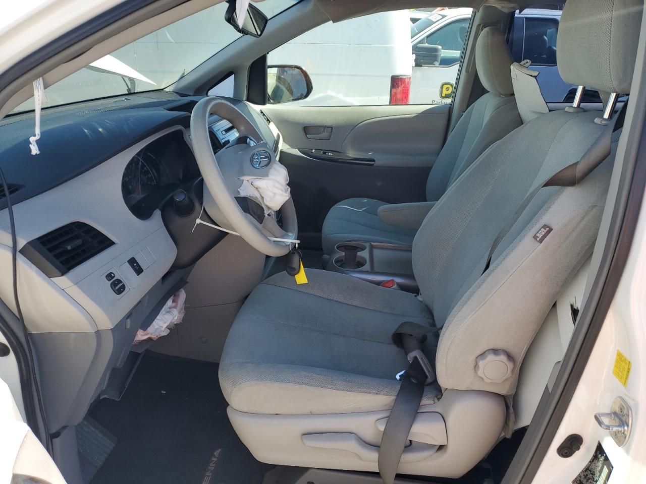 2011 Toyota Sienna Base VIN: 5TDKA3DC3BS003468 Lot: 84068455