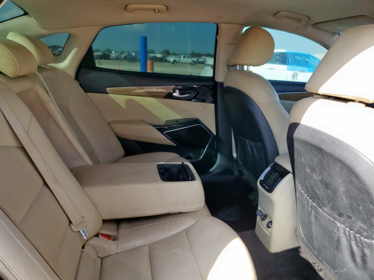 2017 Kia Cadenza Premium VIN: KNALB4J1XH5094146 Lot: 86190235