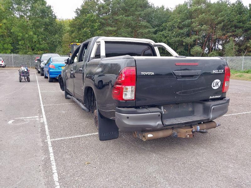 2020 TOYOTA HILUX INVINCIBLE X D/CAB PICK UP 2.4 D-4D AUTO