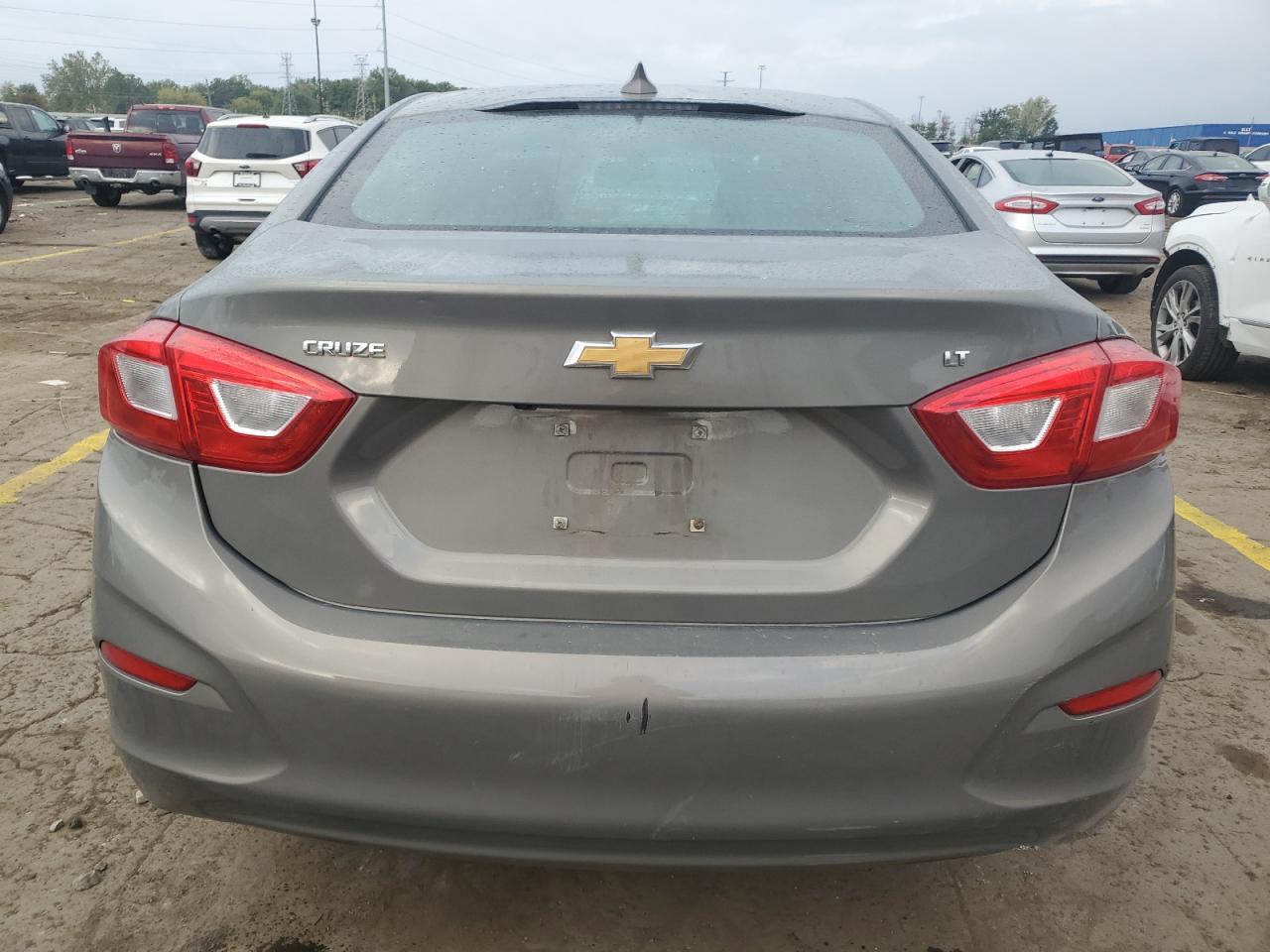 2017 Chevrolet Cruze Lt VIN: 1G1BE5SM6H7151881 Lot: 85570545