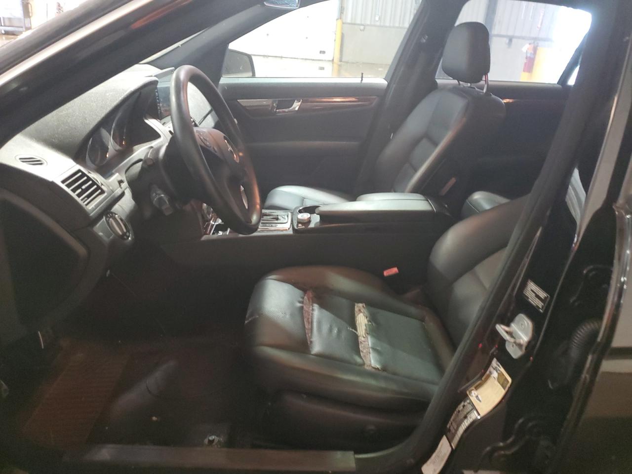 2010 Mercedes-Benz C 300 VIN: WDDGF5EB0AA392502 Lot: 84732305