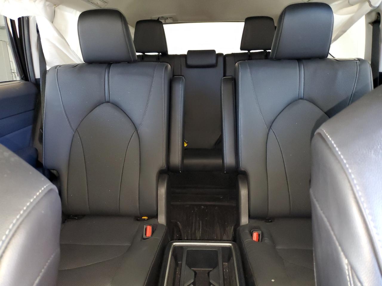 2024 Toyota Grand Highlander Xle VIN: 5TDACAB52RS018505 Lot: 82265545