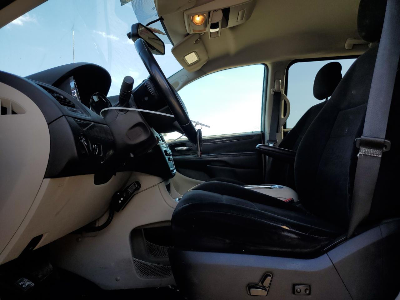 2011 Dodge Grand Caravan Express VIN: 2D4RN4DG0BR730087 Lot: 84972655