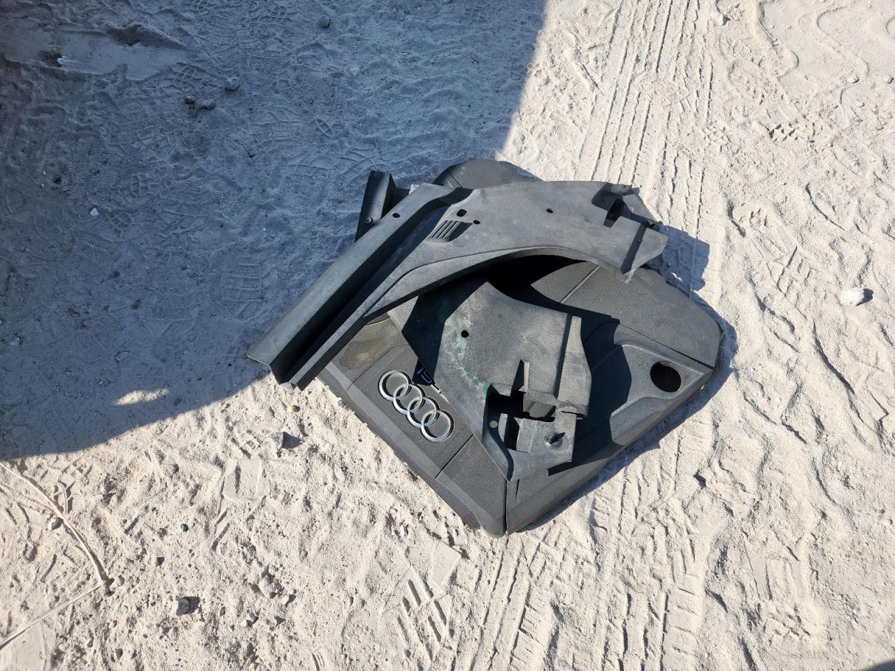 2017 Audi Q7 Premium Plus VIN: WA1LHAF75HD038595 Lot: 82276595