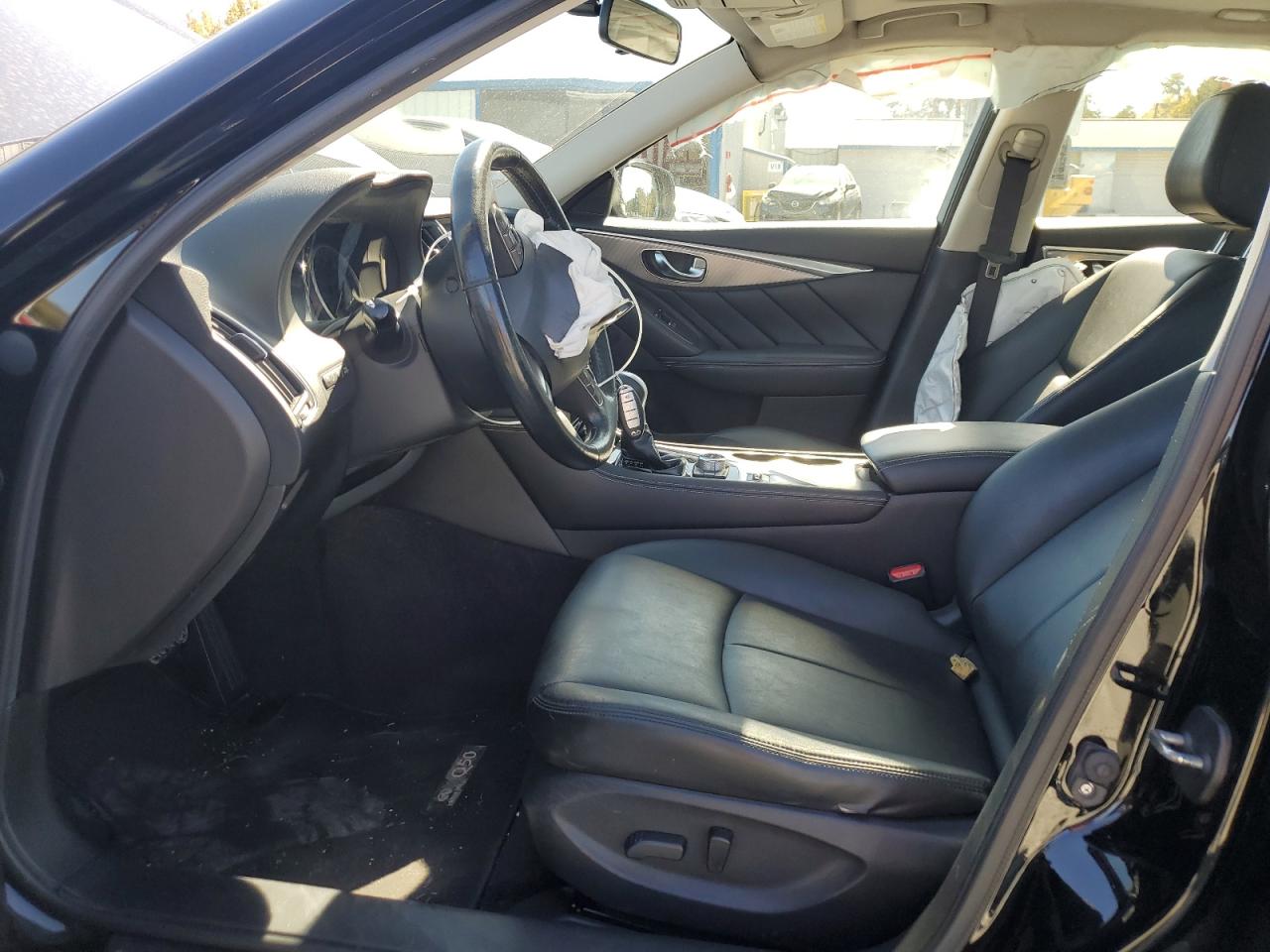 2015 Infiniti Q50 Base VIN: JN1BV7ARXFM418957 Lot: 82670995