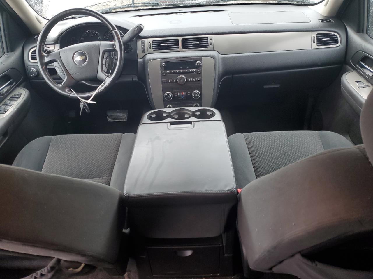 2008 Chevrolet Tahoe C1500 VIN: 1GNFC13C18R123155 Lot: 82757825