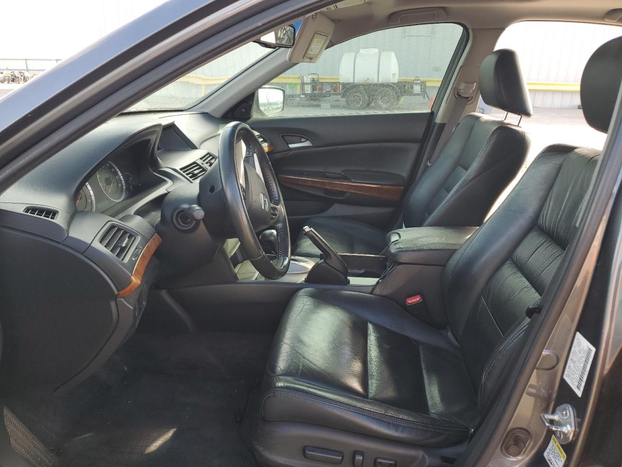 2011 Honda Accord Exl VIN: 1HGCP3F86BA026558 Lot: 85566155