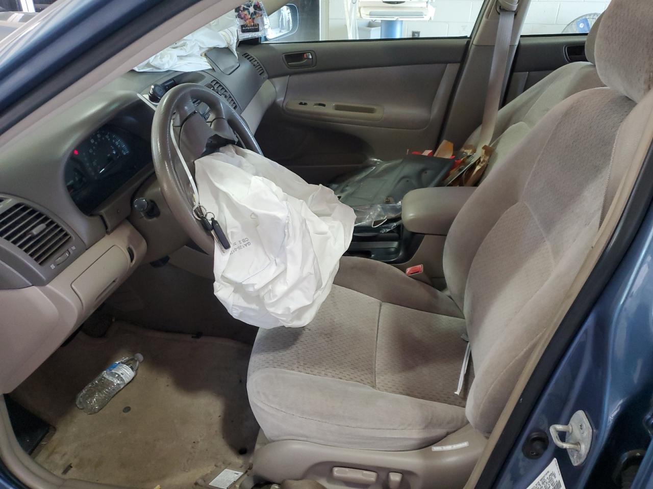 2003 Toyota Camry Le VIN: 4T1BE30KX3U674274 Lot: 85500765