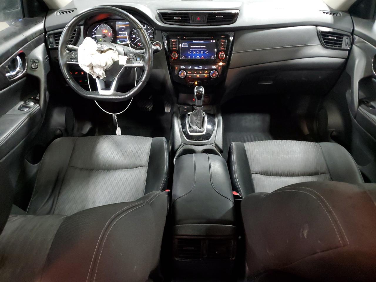 2019 Nissan Rogue S VIN: JN8AT2MV6KW396050 Lot: 84874375