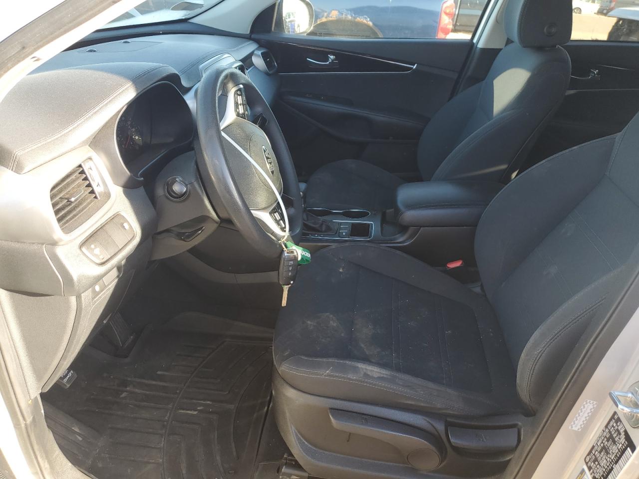 2020 Kia Sorento L VIN: 5XYPG4A35LG677408 Lot: 85122525