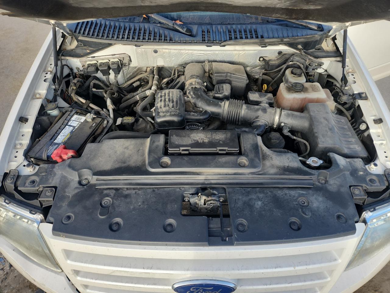 2010 Ford Expedition Limited VIN: 1FMJU2A51AEB52352 Lot: 82383865