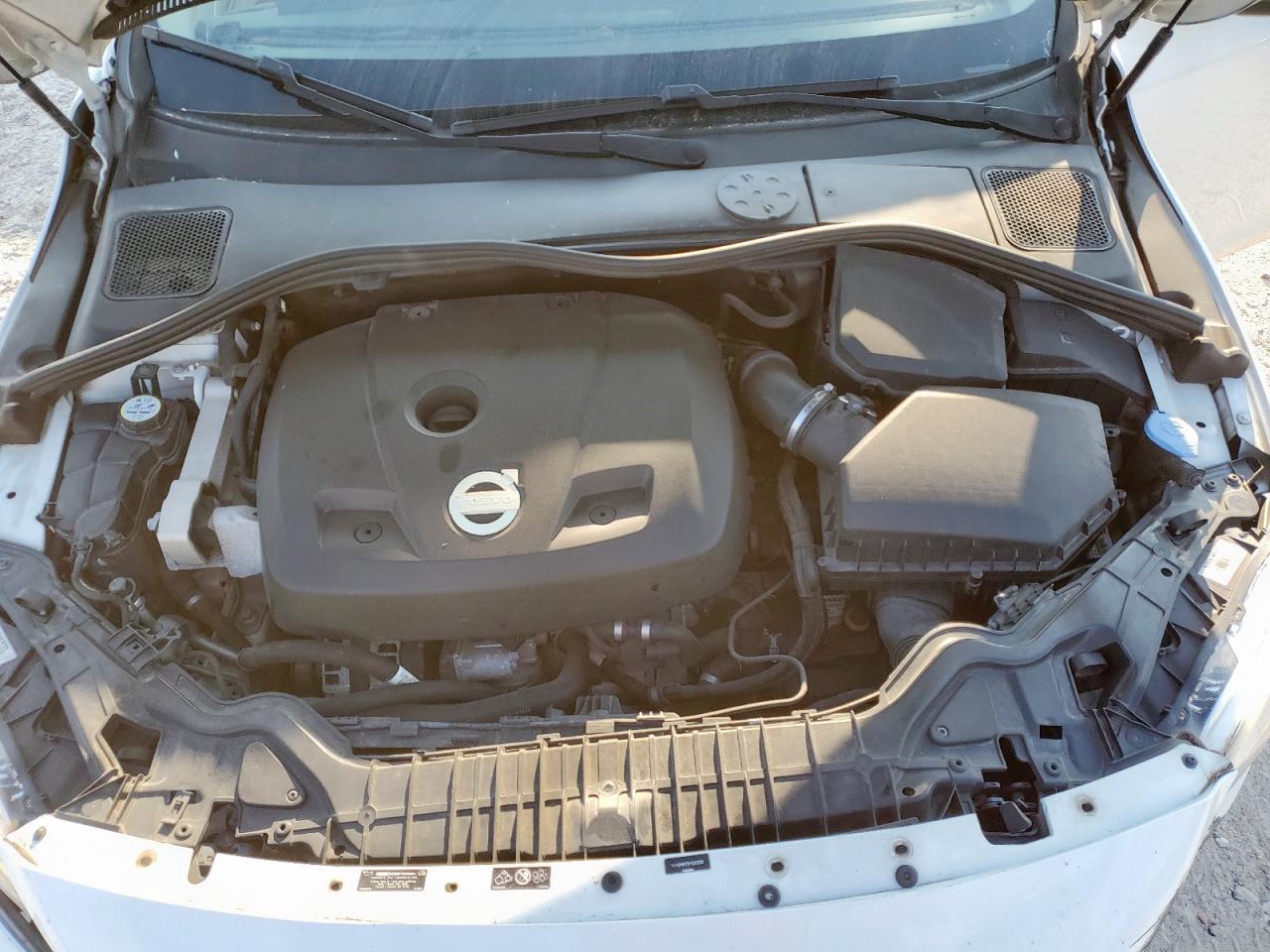 2015 Volvo V60 Premier VIN: YV140MEK5F1227233 Lot: 84577365