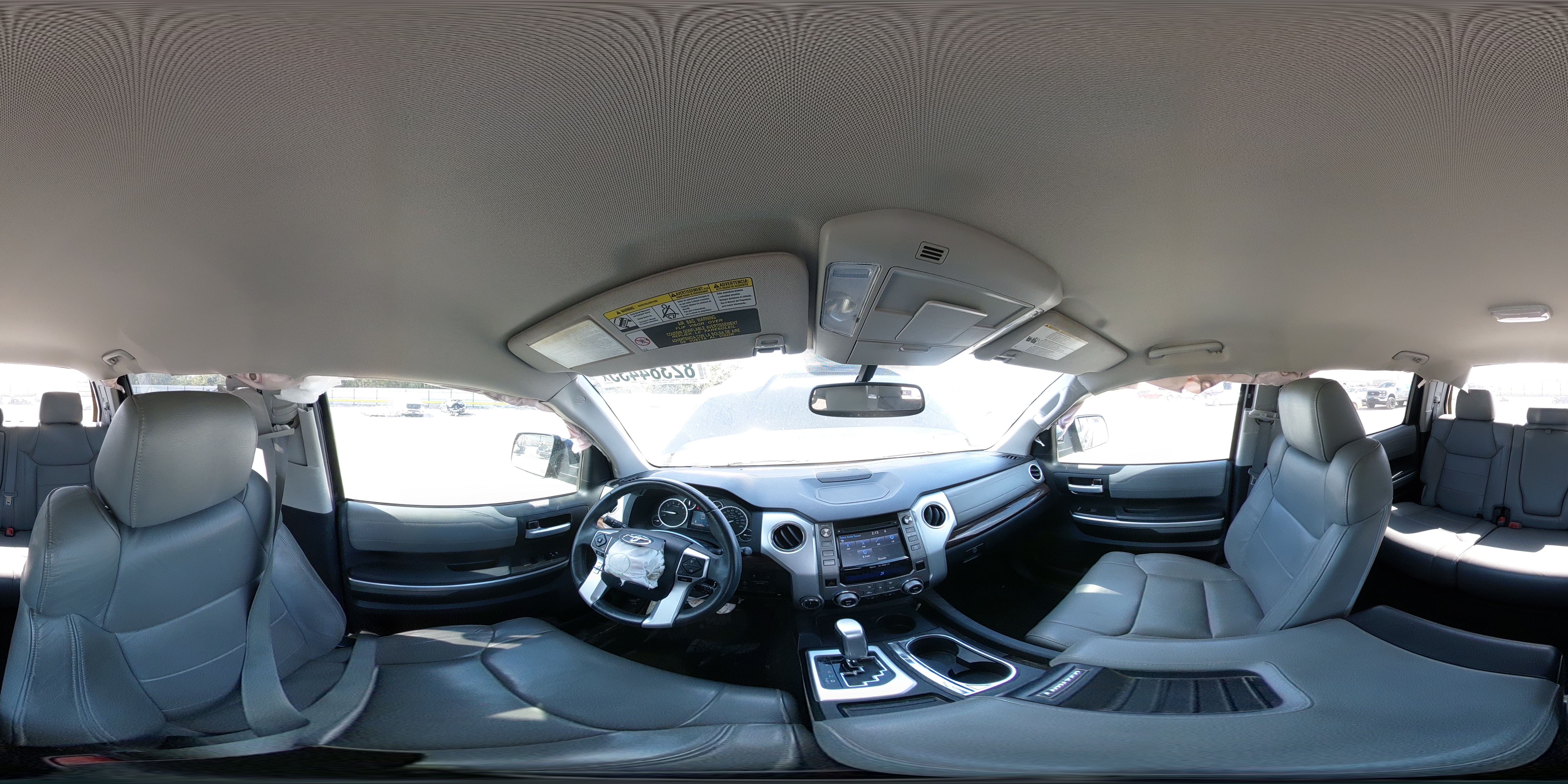 2017 Toyota Tundra Crewmax Limited VIN: 5TFHW5F13HX618933 Lot: 82384435