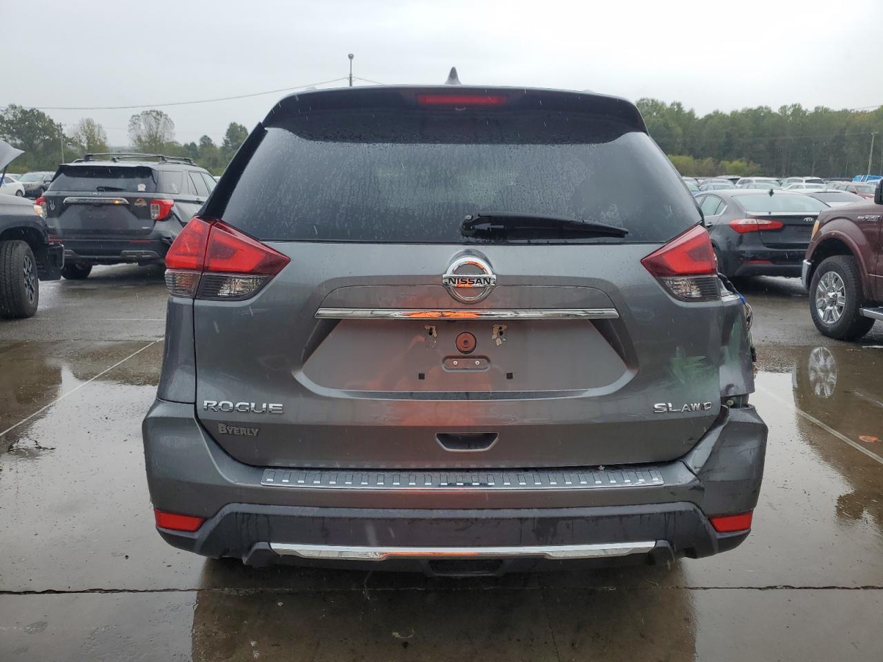 2017 Nissan Rogue Sv VIN: 5N1AT2MVXHC833436 Lot: 85181445